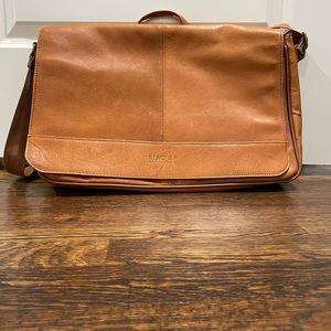 Reaction Kenneth Cole leather satchel